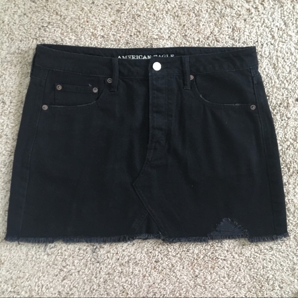 american eagle black jean skirt